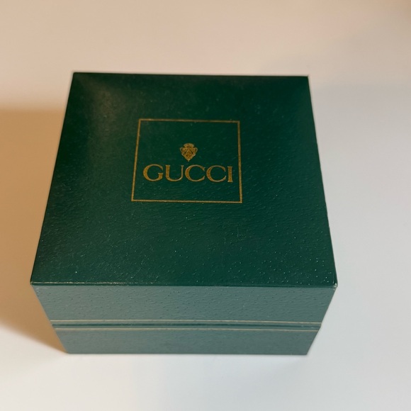 Gucci Interchangeable Bezel Watch - Picture 3 of 5